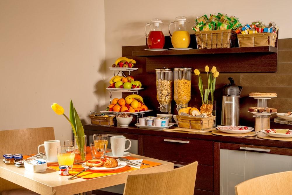 Basilio 55 Rome Hotel Ngoại thất bức ảnh