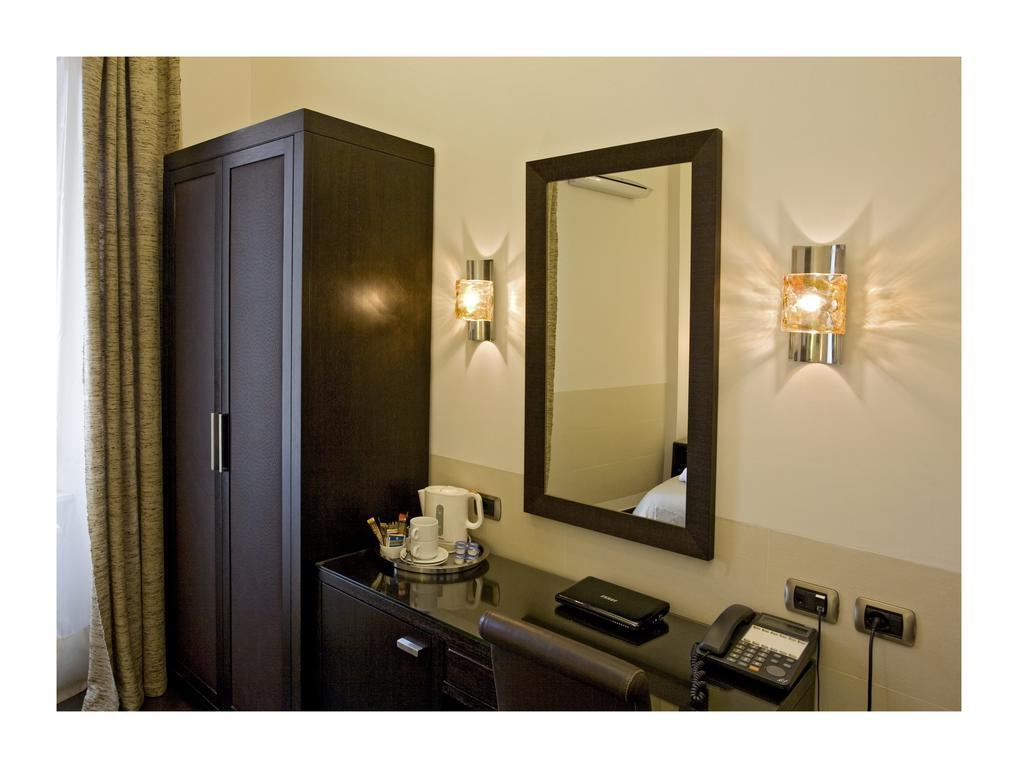 Basilio 55 Rome Hotel Phòng bức ảnh
